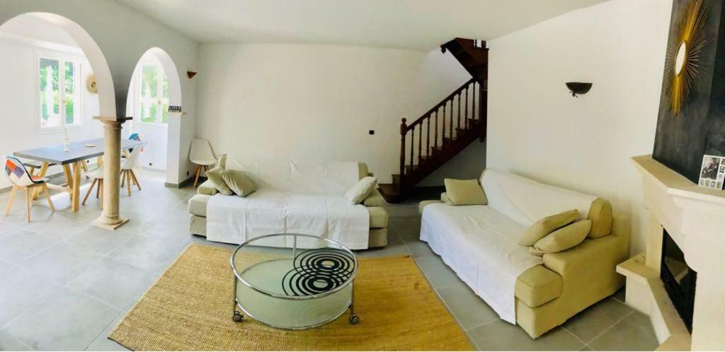 Villa In Provence With Private Pool L'Isle-sur-la-Sorgue Ngoại thất bức ảnh